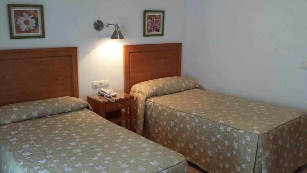 Hotel Goartin Μάλαγα Δωμάτιο φωτογραφία